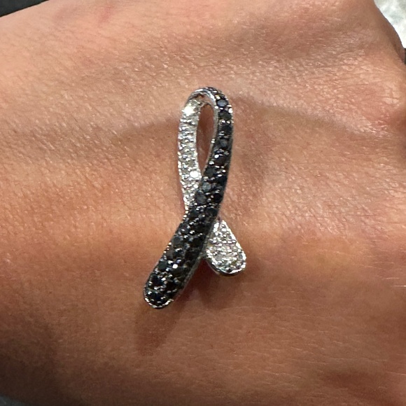 Lab Created Black Diamond Twist Pendant - Picture 2 of 5